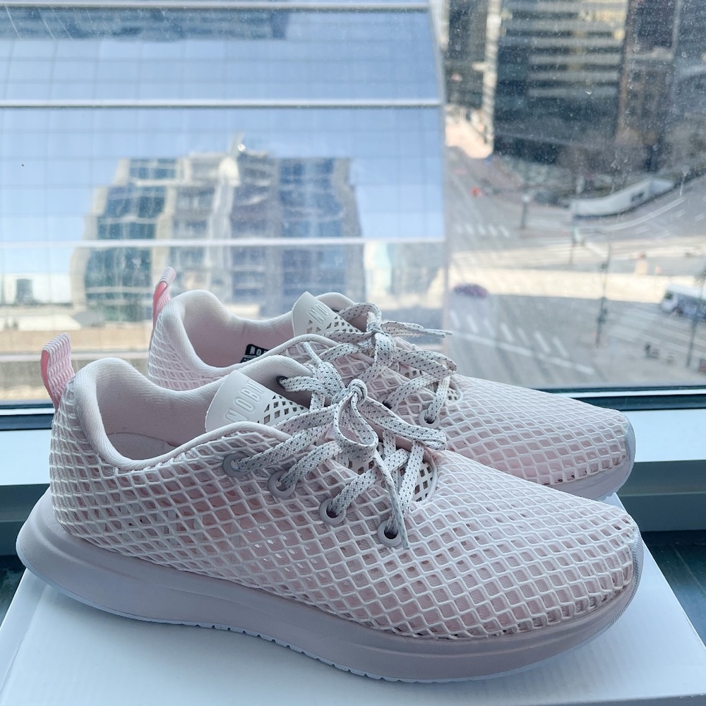 NOBULL MESH RUNNERS